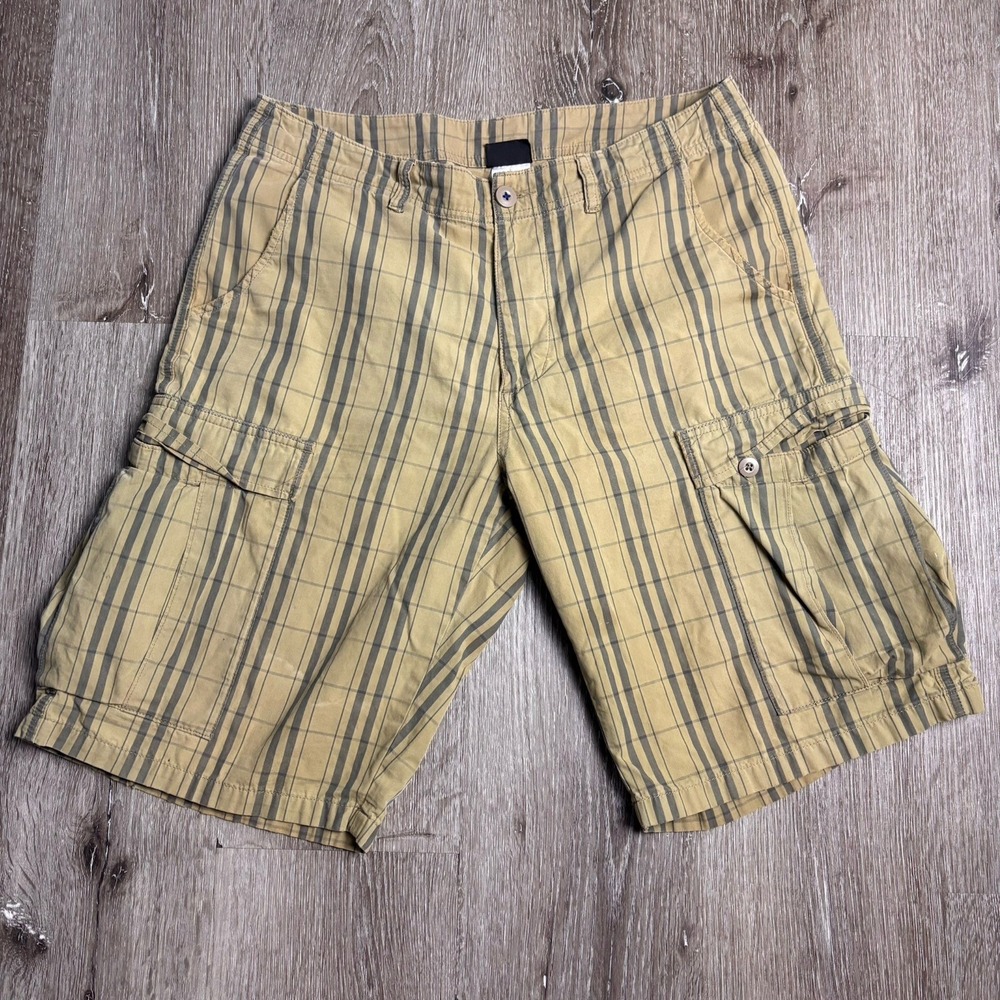Patagonia Shorts Mens 32 Green Striped Organic Cotton Cargo Lightweight